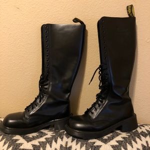 Rare Vintage 1420/92 Dr Martens Boots